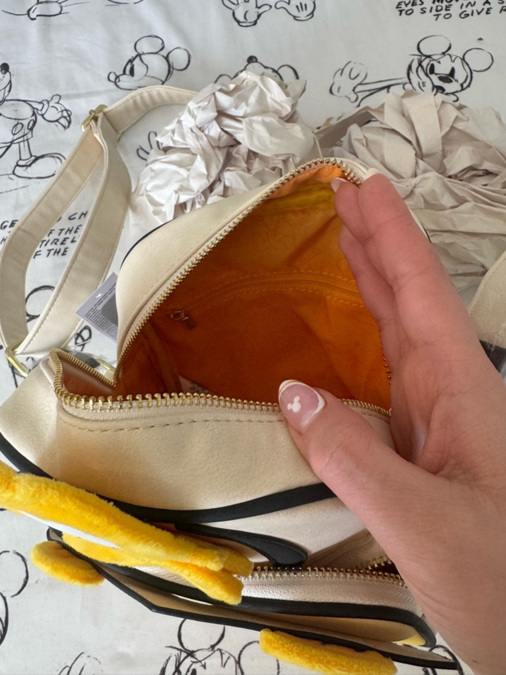 Disney Pluto Doghouse Crossbody Bag - Picture 3 of 3